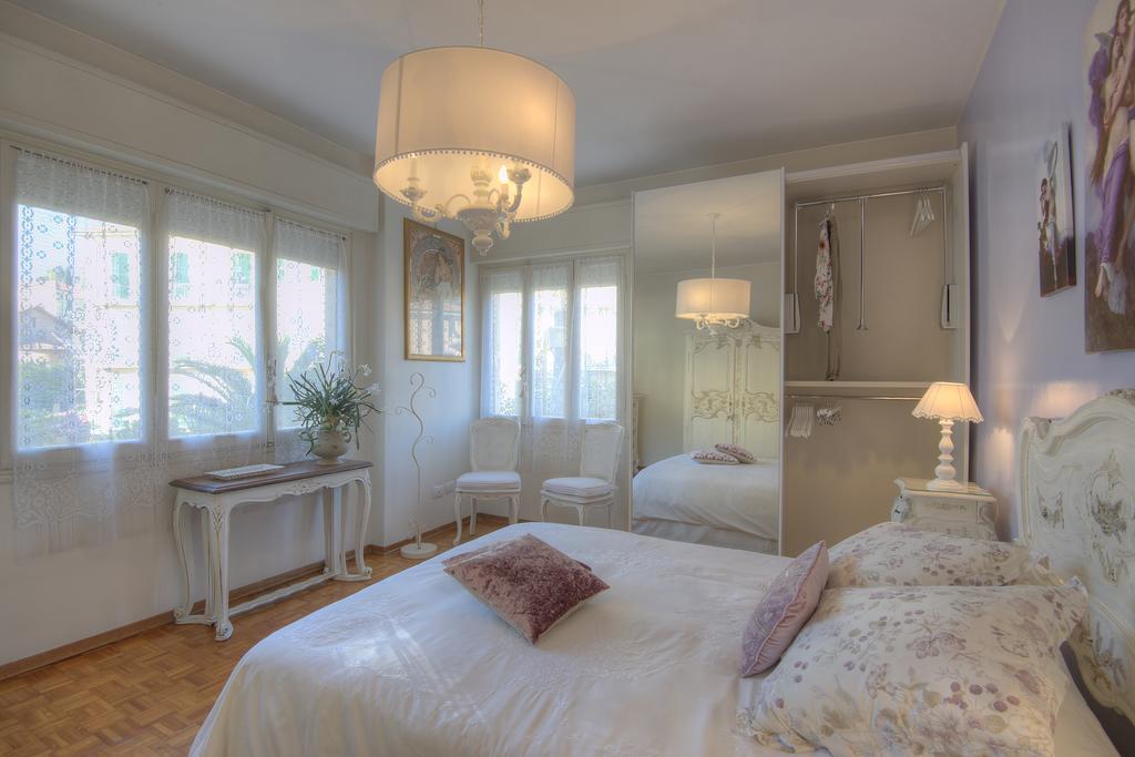 Appartamento CASA GRANDIS Dimora di Charme nel Cuore di Bordighera Esterno foto